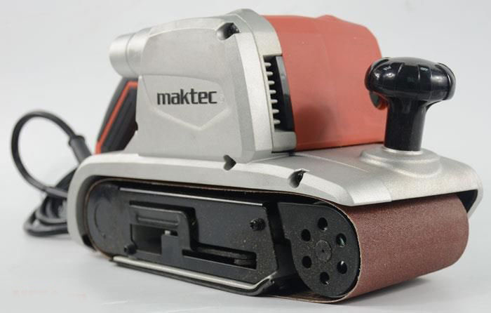 Tìm hiểu ngay về máy chà nhám băng của Maktec Nhật Bản