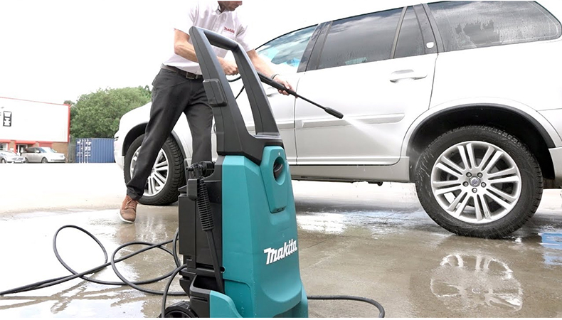 Mua máy rửa xe cần quan tâm điểm gì để làm vệ sinh hiệu quả?