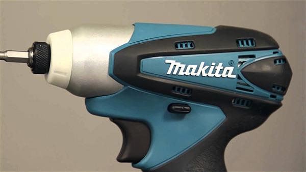 may-khoan-pin-makita-12v-ly-tuong-tam-gia-3-trieu-dong